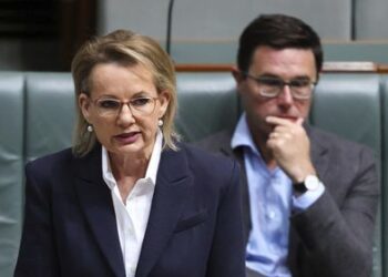 Коалиция снова расколота: Лей замолкает, а Литлпрауд заявляет, что будущее «неприемлемо».