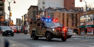 Куба заявляет о гибели 32 кубинских офицеров в ходе операции США в Венесуэле.