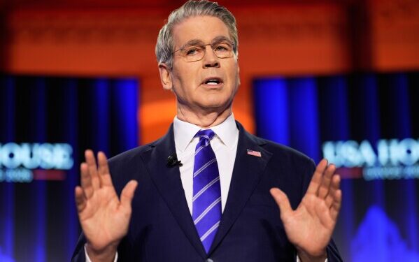 Дания и Гренландия заявляют, что суверенитет не подлежит обсуждению после отмены Трампом тарифов. Дания и Гренландия заявляют, что суверенитет не подлежит обсуждению после отмены Трампом тарифов.