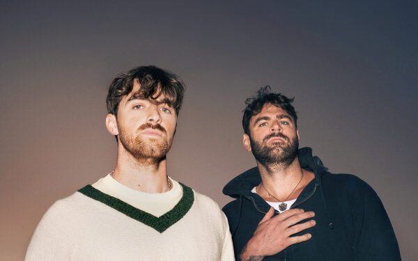 EsDeeKid критикует The Chainsmokers за ремикс "4 Raws".