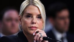 ФБР проводит обыск в избирательном офисе округа Фултон в рамках расследования предполагаемого мошенничества на выборах.