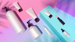 FDA снова пропустило крайний срок для принятия предложенного запрета на использование формальдегида в средствах для выпрямления волос.