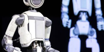 На крупнейшей в мире технологической выставке опасения по поводу «пузыря» искусственного интеллекта нигде не были замечены.