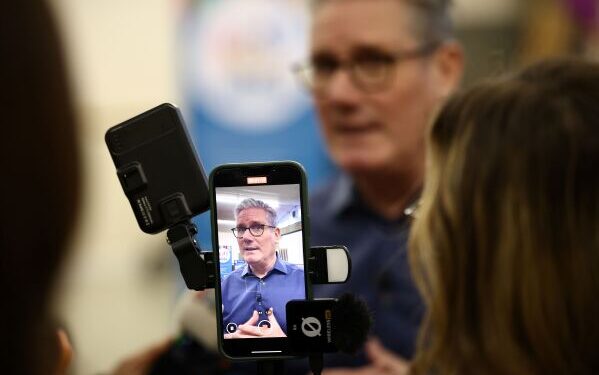 Бывший моряк ВМС приговорен к 16 годам лишения свободы за продажу информации о кораблях китайской разведке. Бывший моряк ВМС приговорен к 16 годам лишения свободы за продажу информации о кораблях китайской разведке.