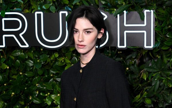 Грейси Абрамс восхищается Полом Мескалом и Хэмнетом в редком комментарии о своем бойфренде: «Я его люблю, сюрприз!»