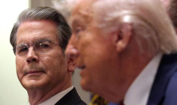 Как вспыльчивый Скотт Бессент успокоил рыночные опасения по поводу Гренландии