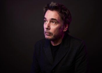 Жан-Мишель Жарр вспоминает астронавта «Челленджера» Рона Макнейра и выступление, которое так и не состоялось.