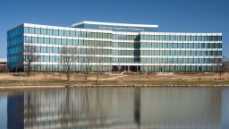 Судья обязал Министерство здравоохранения и социальных служб США восстановить финансирование программ охраны здоровья детей, пока продолжается судебное разбирательство.