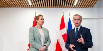 Судья освободил от тюремного заключения законодателя штата Теннесси по делу о коррупции, в рамках которого Трамп помиловал бывшего спикера и его помощника.