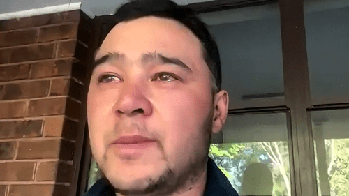 «Как атомная бомба»: маленький городок стал неузнаваемым после того, как пожар уничтожил дома.