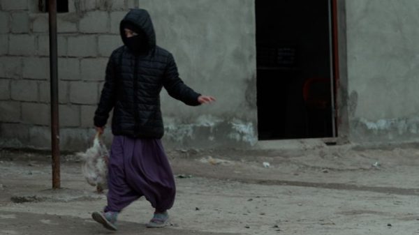 «Полностью лишены гражданства»: изнутри лагеря для задержанных женщин и детей, связанных с ИГИЛ, на фоне нарастающей неопределенности в Сирии.