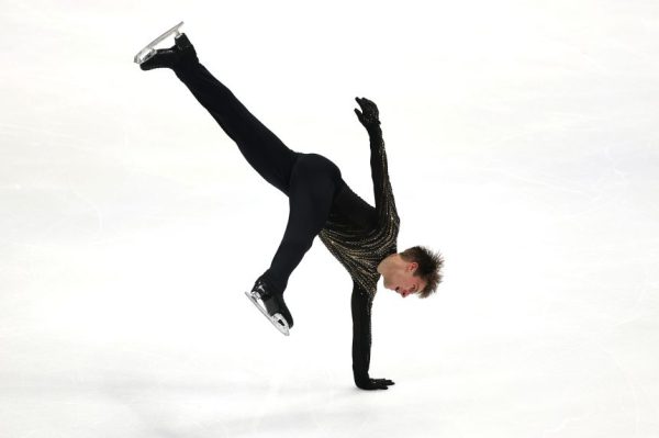 Познакомьтесь с американскими фигуристами, участвующими в Олимпийских играх: солдат, бесстрашная королева льда и сын, преодолевший трагедию, отправятся в Милан.