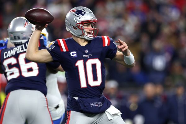 В число финалистов премии MVP НФЛ вошли Джош Аллен, Тревор Лоуренс, Дрейк Мэй, Кристиан Маккафри и Мэттью Стаффорд.