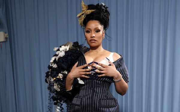 Ники Минаж резко раскритиковала Дона Лемона, оскорбив его высказывания по поводу освещения протеста против ICE в церкви в Миннесоте.