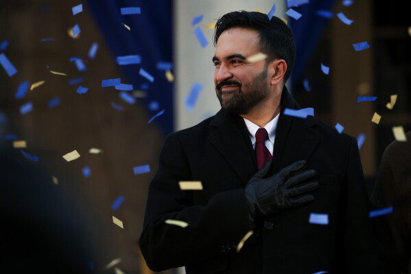 Мэр Нью-Йорка Зоран Мамдани защищает представителя жилищной ассоциации, столкнувшегося с критикой за публикации, содержащие высказывания о «белом превосходстве».