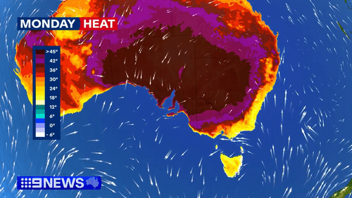 В одном штате бушует жара, а другой готовится к наводнениям.