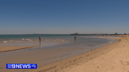 В одном штате бушует жара, а другой готовится к наводнениям.