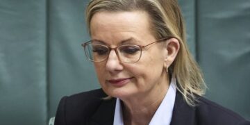 Полин Хэнсон обогнала Сьюзан Лей и стала предпочтительным кандидатом на пост премьер-министра.