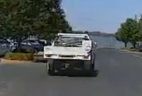 Полиция отреагировала на возможное сообщение о том, что в западной части штата Новый Южный Уэльс был замечен обвиняемый в тройном убийстве Джулиан Ингрэм.