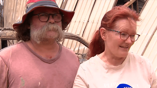 Жители были потрясены, потеряв семейные реликвии в результате лесного пожара в штате Виктория.