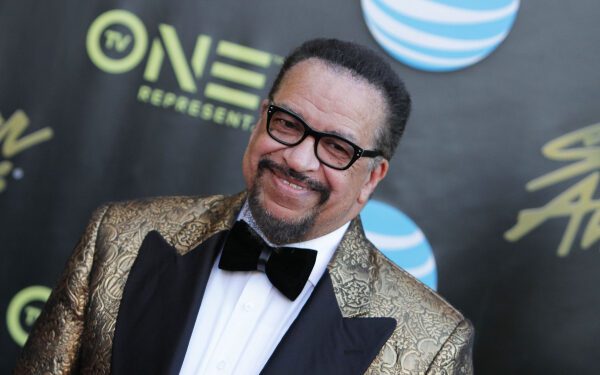 Ричард Смоллвуд, номинированный на премию «Грэмми» исполнитель госпел-музыки, скончался в возрасте 77 лет. Ричард Смоллвуд, номинированный на премию «Грэмми» исполнитель госпел-музыки, скончался в возрасте 77 лет.