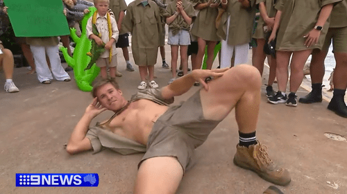 Победитель в номинации «Двойник Роберта Ирвина» получил высокую оценку за поразительное сходство и танцевальные движения.