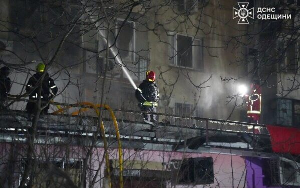 Россия заявляет, что в результате удара украинского беспилотника на оккупированной территории Украины погибли 24 человека, на фоне роста напряженности в ходе мирных переговоров.