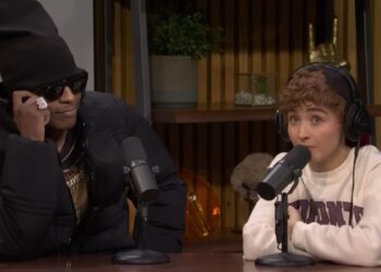 Сабрина Карпентер возвращается на «SNL» для скетча «Snack Homiez» с A$AP Rocky и Финном Вулфхардом.