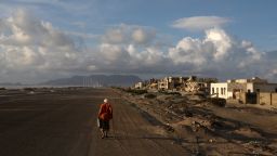 Конфликт Саудовской Аравии с ОАЭ обнажает более глубокую региональную борьбу за власть. Конфликт Саудовской Аравии с ОАЭ обнажает более глубокую региональную борьбу за власть.