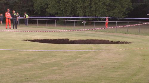 Эксперт по тоннелям заявляет, что в связи с провалом грунта в Мельбурне возникают «серьезные вопросы».