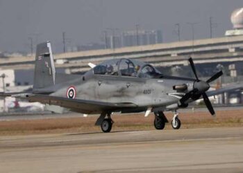 В сельской местности Колумбии разбился небольшой самолет, погибли 15 человек, в том числе конгрессмен.