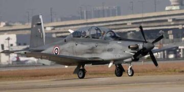 В сельской местности Колумбии разбился небольшой самолет, погибли 15 человек, в том числе конгрессмен.