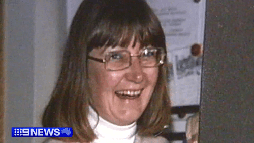 После обнаружения останков на заднем дворе викторианского дома появились предположения о возможном загадочном убийстве.