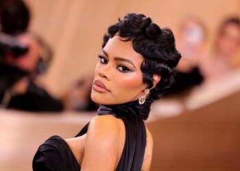 Тейана Тейлор рассказала о совете, который ей дала Бейонсе о том, как справляться с «изоляцией» в музыкальной индустрии.