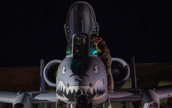 Трамп заявил, что 8 европейских стран столкнутся с 10-процентной пошлиной за противодействие контролю США над Гренландией.