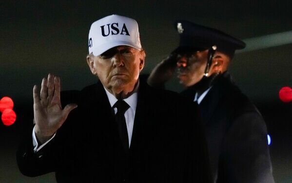 Американские законодатели посетят Данию, поскольку Трамп продолжает угрожать Гренландии.