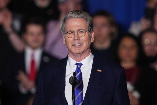 США нанесли удар по Венесуэле и заявили, что ее лидер Мадуро захвачен и вывезен из страны.