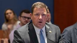 Разногласия между любимыми адвокатами Трампа выявляют более широкий раскол внутри администрации, связанный с движением MAGA.