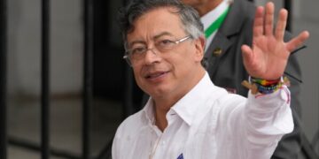 Аргентина запрашивает экстрадицию Мадуро из США по обвинению в преступлениях против человечности.