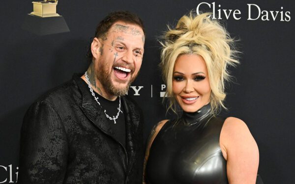 Банни Ксо рассказала, как сильно изменился половой орган Джелли Ролла после похудения: «Он меня убьёт». Банни Ксо рассказала, как сильно изменился половой орган Джелли Ролла после похудения: «Он меня убьёт».