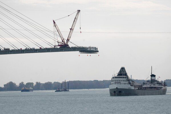 Канада потрясена массовой стрельбой в школе и доме в отдаленном районе Британской Колумбии, в результате которой погибли 9 человек.