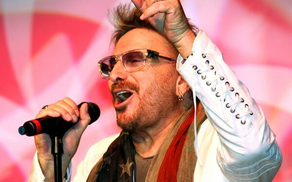 Чак Негрон, один из основателей группы Three Dog Night, скончался в возрасте 83 лет.