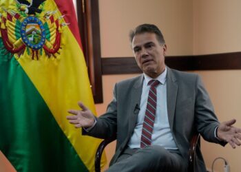 Руководитель Управления по борьбе с наркотиками арестован, а офис в Доминиканской Республике закрыт в США в рамках расследования мошенничества с визами. Руководитель Управления по борьбе с наркотиками арестован, а офис в Доминиканской Республике закрыт в США в рамках расследования мошенничества с визами.