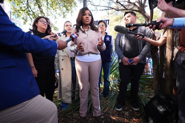 Избираемость и энтузиазм: как праймериз в Сенат Техаса проверяют направление развития обеих партий.