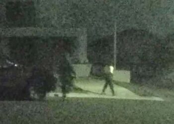 Растут опасения за пожилого мужчину, похищенного по ошибке, в случае принятия его за другого человека. Растут опасения за пожилого мужчину, похищенного по ошибке, в случае принятия его за другого человека.