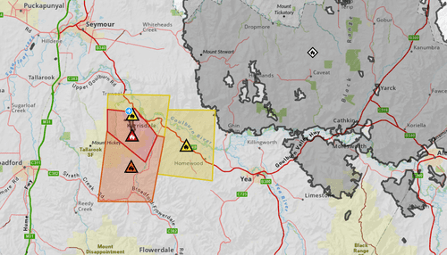 Пожарные готовятся к порывистому ветру, поскольку пожар распространяется в центральной части штата Виктория.
