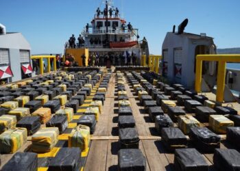 Бывший президент Южной Кореи приговорен к пожизненному заключению за введение военного положения в 2024 году.