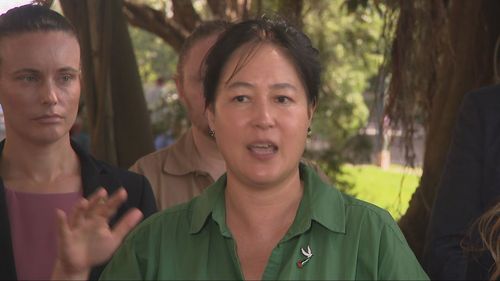 Нарастает напряженность на фоне сбора протестующих после заявлений о жестокости полиции.