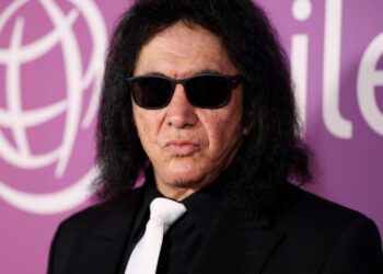 Джин Симмонс заявил, что рэпу «не место» в Зале славы рок-н-ролла: «Я не из гетто».