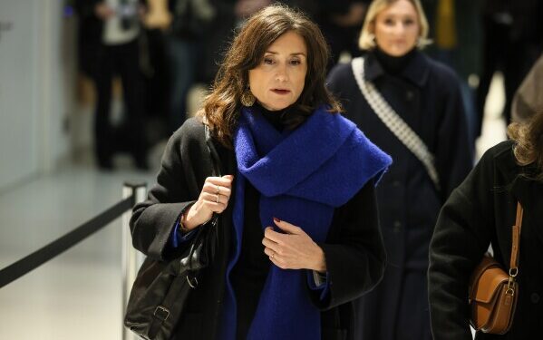 Жизель Пелико публично рассказала о мучительном открытии факта изнасилования, совершенного ее мужем.